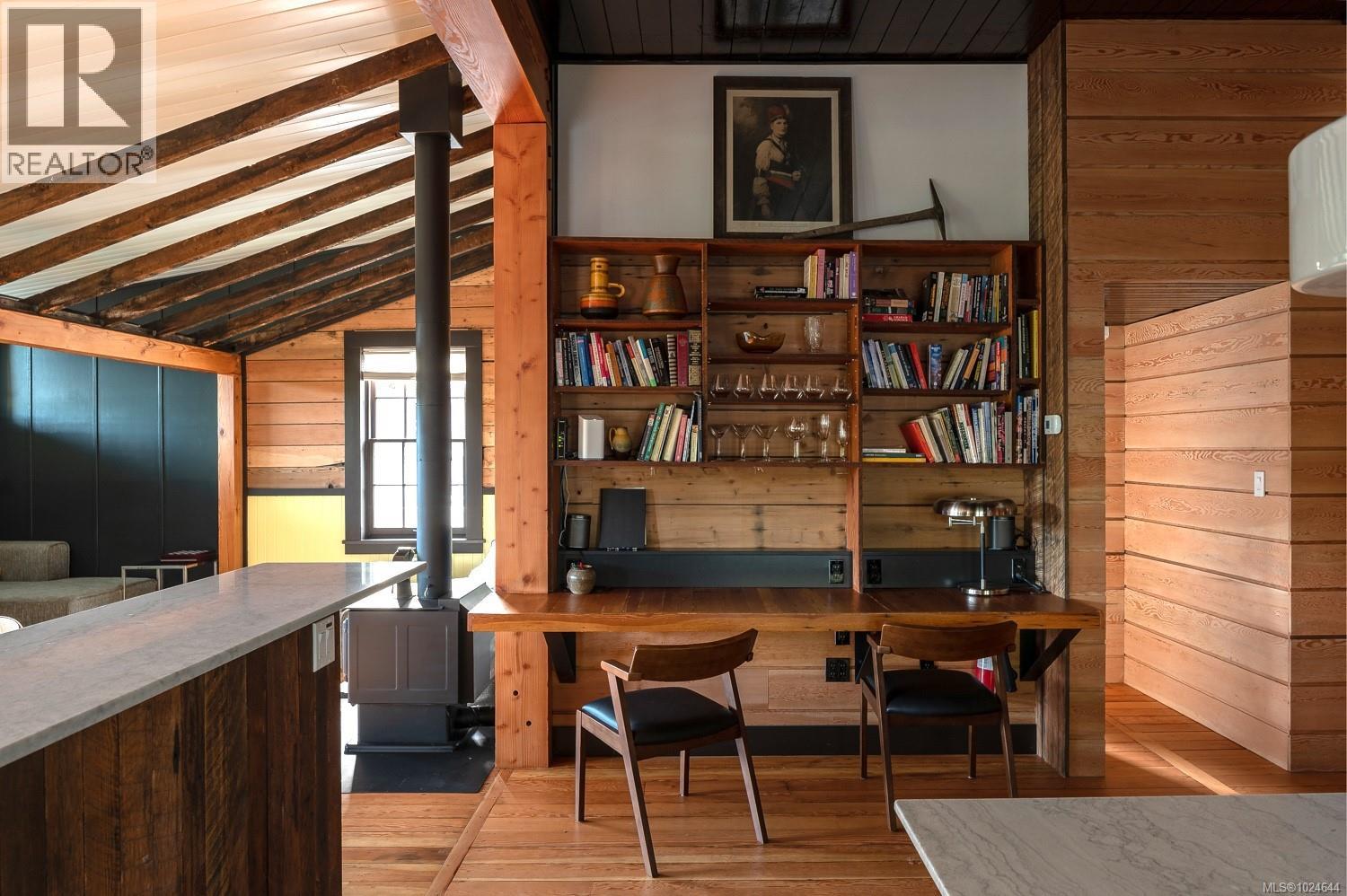 2613 Dunsmuir Ave, Cumberland