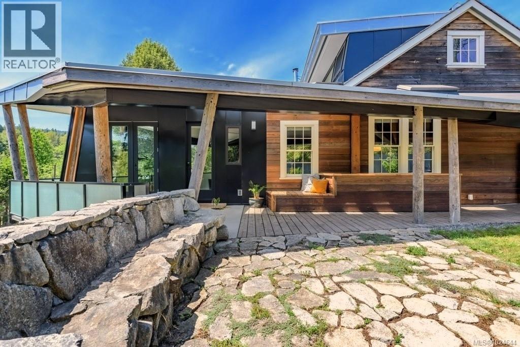 2613 Dunsmuir Ave, Cumberland