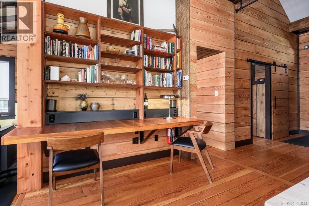 2613 Dunsmuir Ave, Cumberland