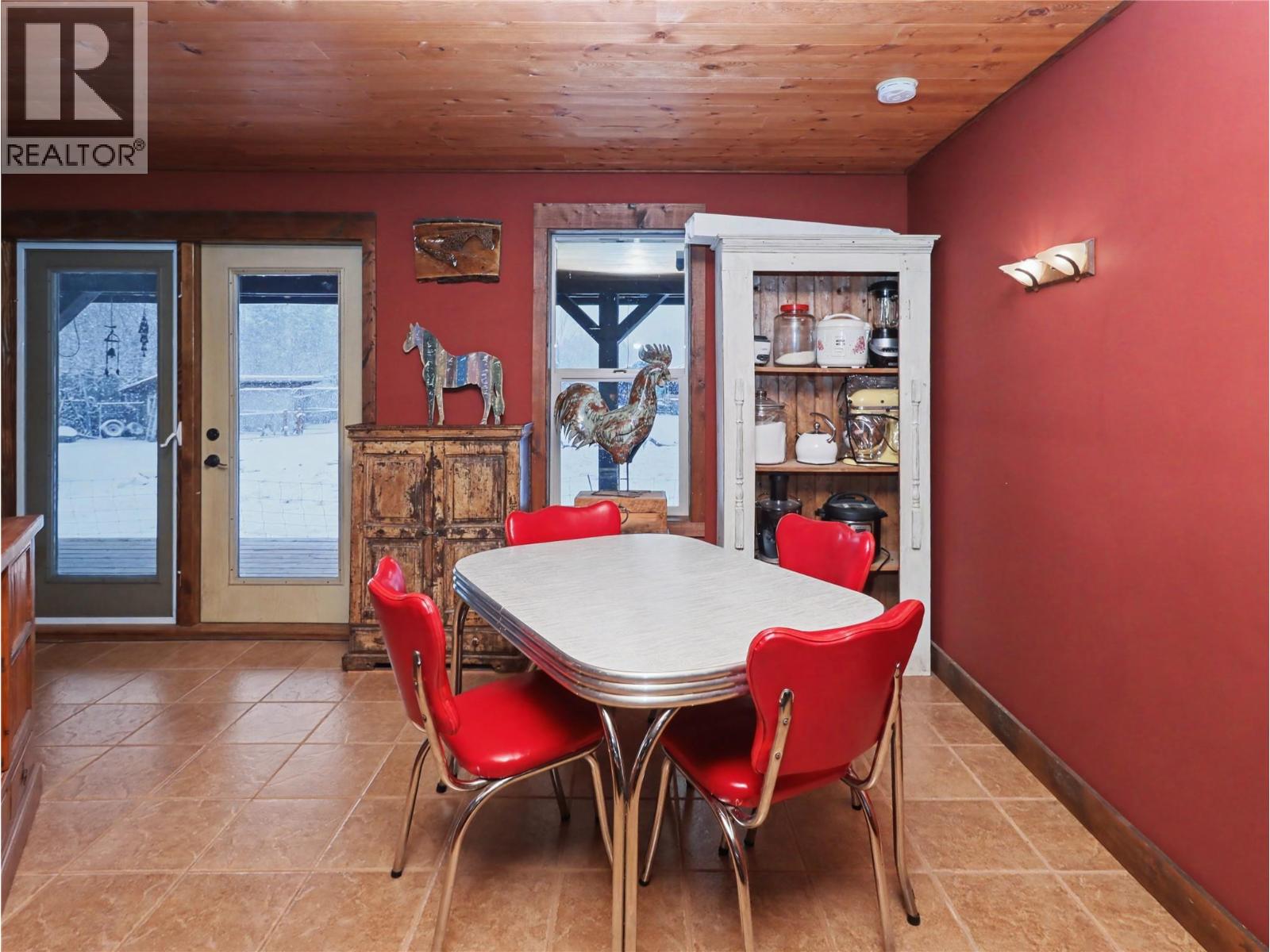 3850 Blythe-Rhone Road, Westbridge