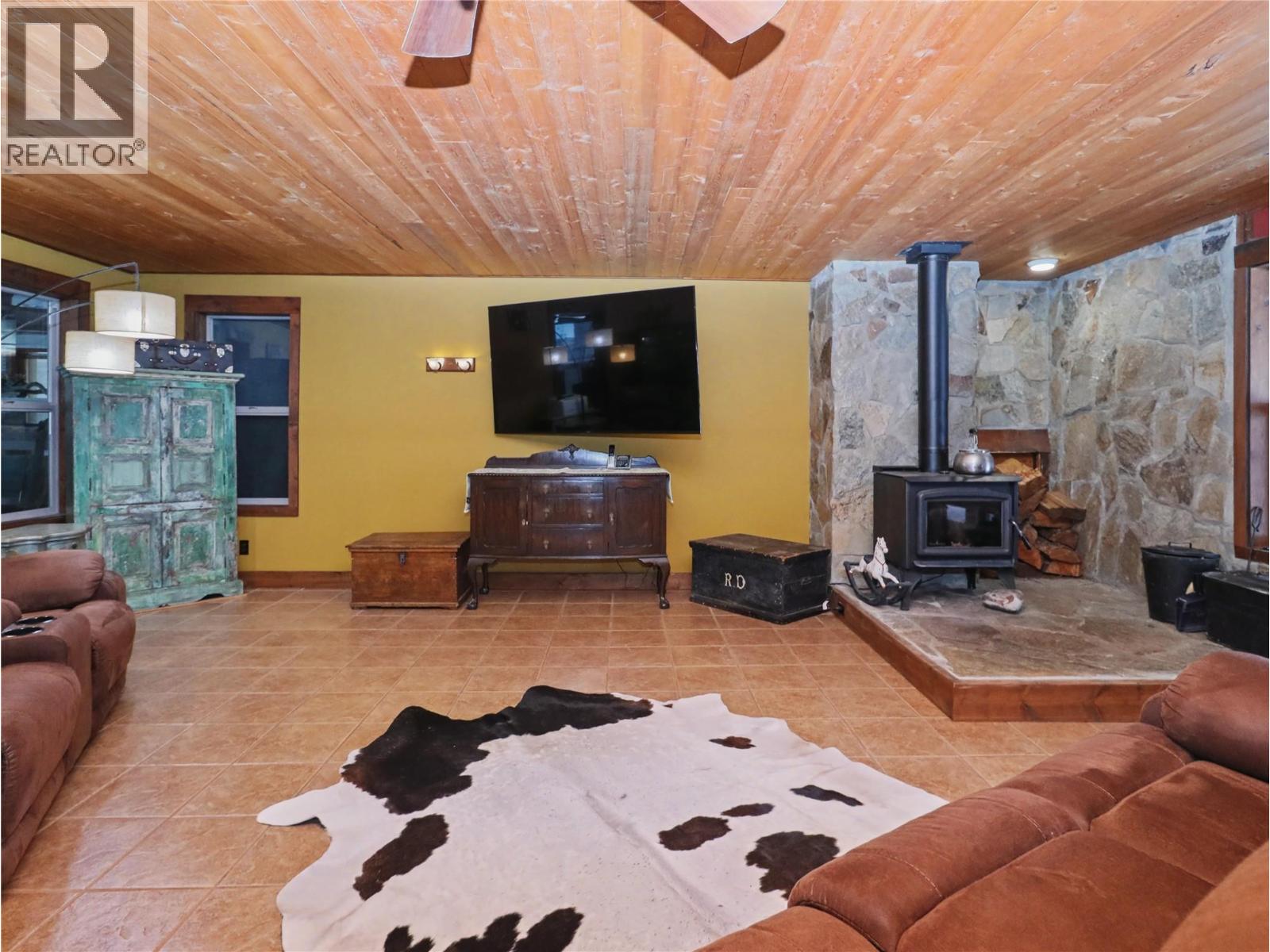 3850 Blythe-Rhone Road, Westbridge