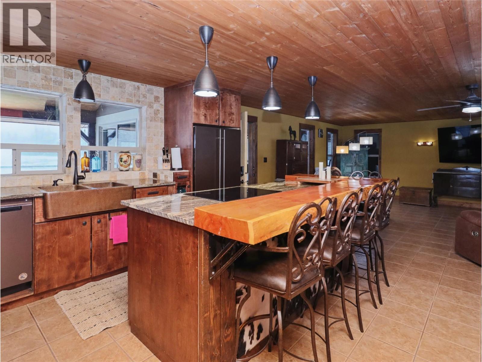 3850 Blythe-Rhone Road, Westbridge