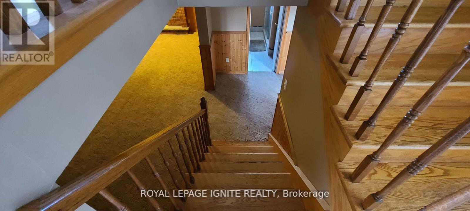 804 CHAMPLAIN DRIVE - 16