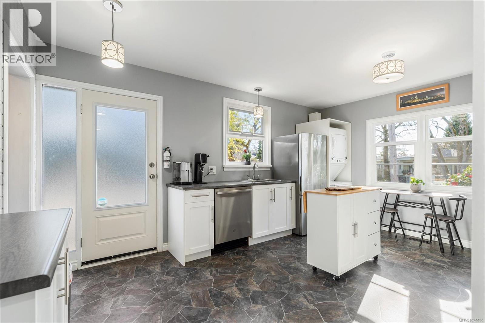  3771 Winston Crescent, Saanich