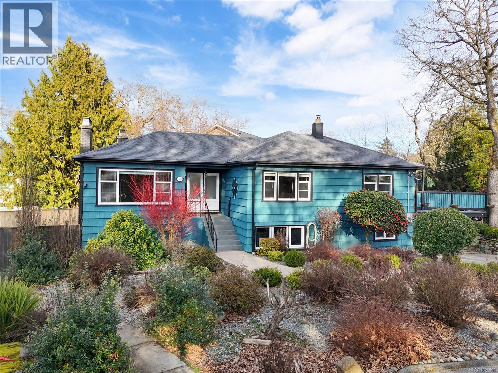  3771 Winston Crescent, Saanich