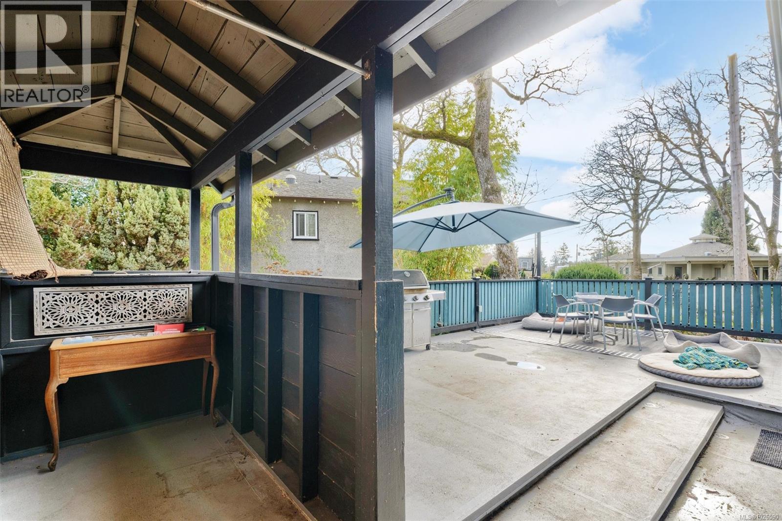  3771 Winston Crescent, Saanich