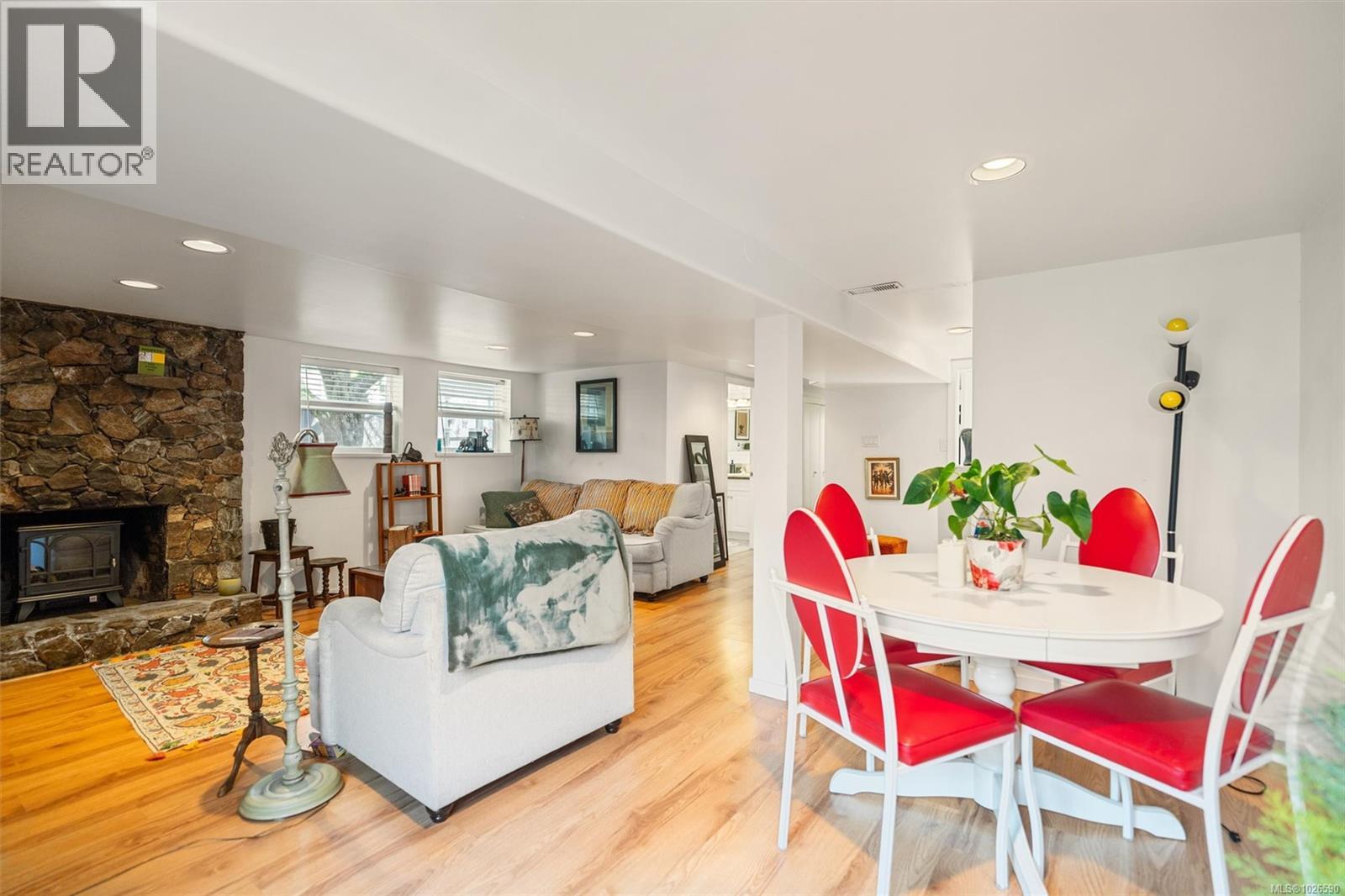  3771 Winston Crescent, Saanich