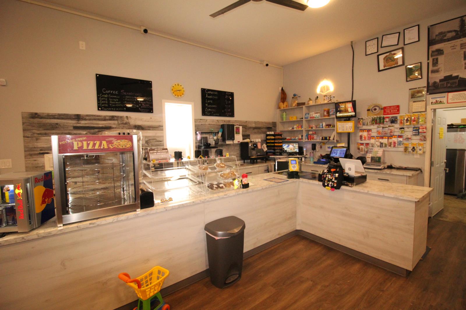 
          30 Centre Avenue
            <br/>
            <span>Flatbush</span>
            , 
            <span>AB</span>
             <span>T0G0Z0</span>
         - Photo 12