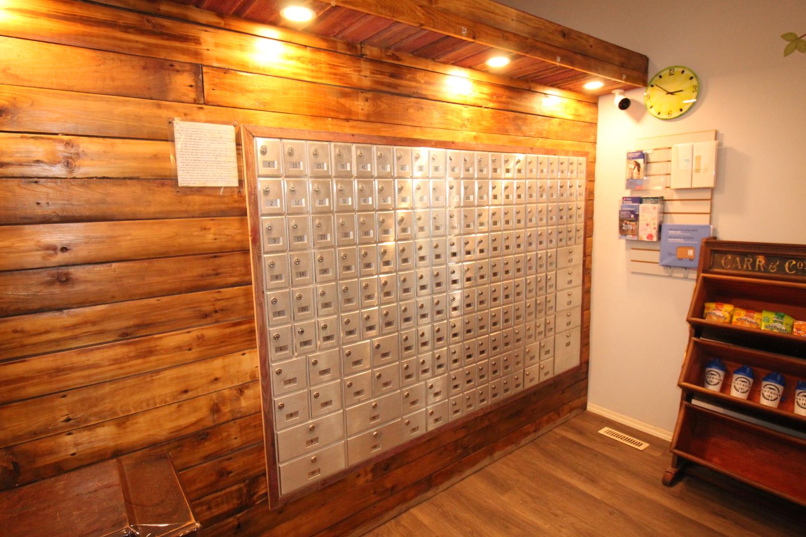 
          30 Centre Avenue
            <br/>
            <span>Flatbush</span>
            , 
            <span>AB</span>
             <span>T0G0Z0</span>
         - Photo 21