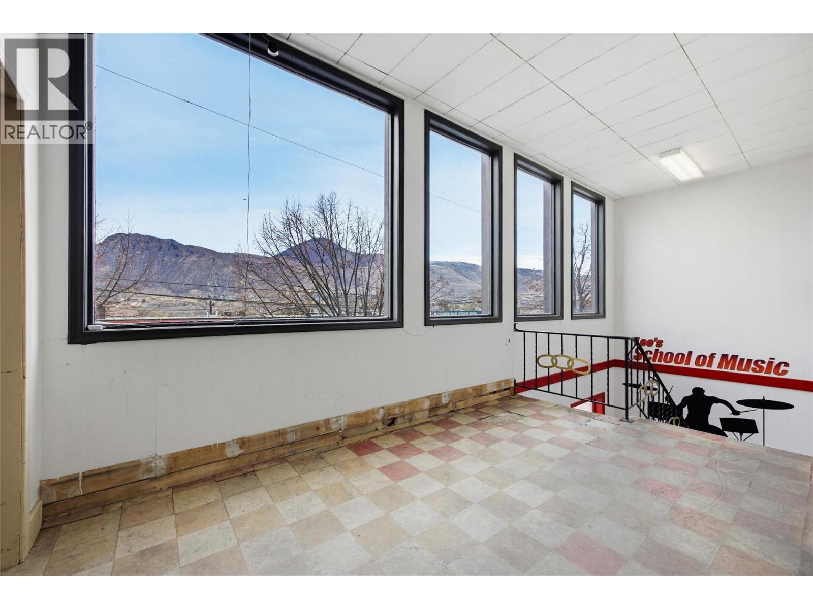  1305 BATTLE Street, Kamloops