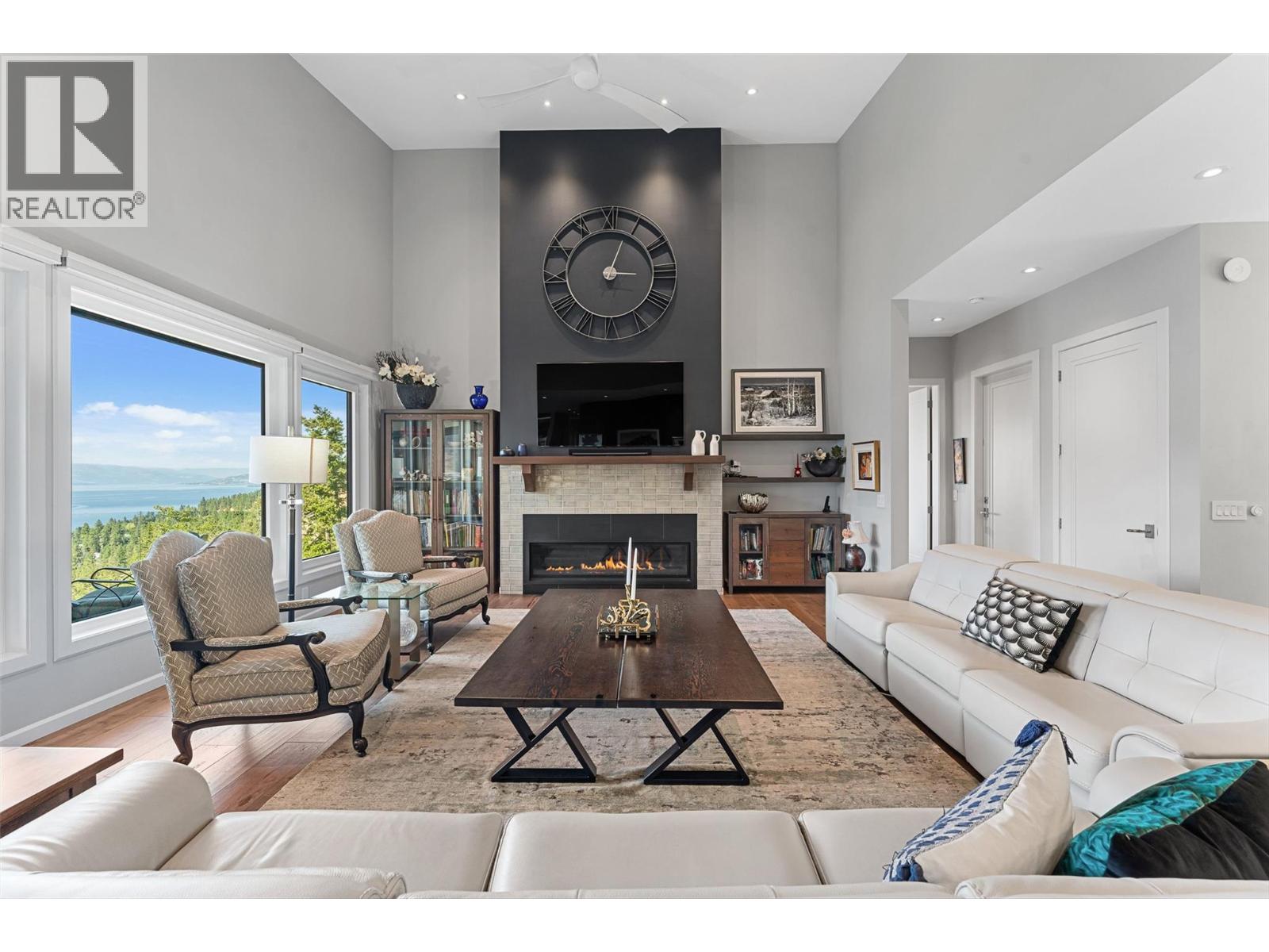  604 Clifton Road North, Kelowna