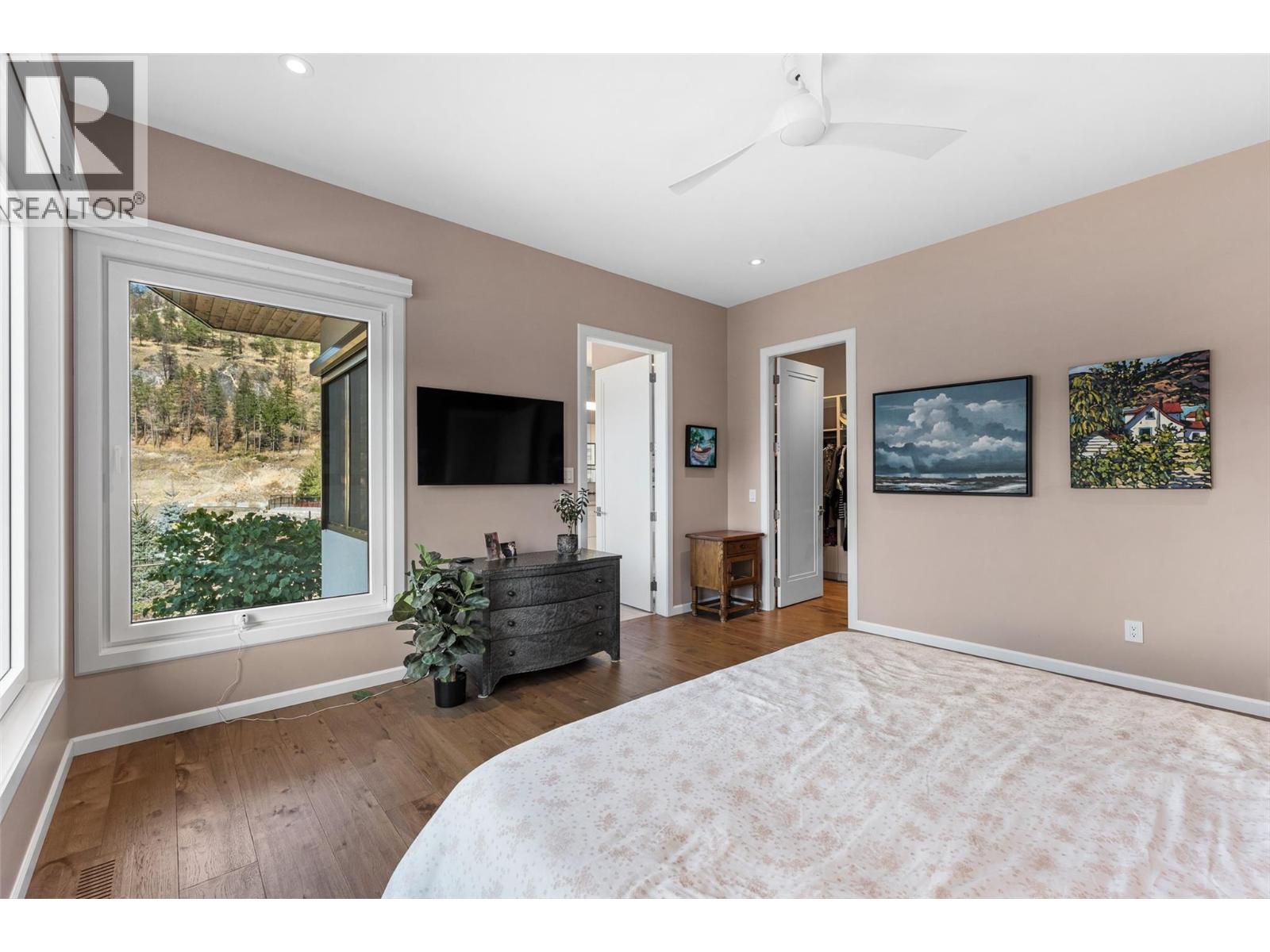  604 Clifton Road North, Kelowna