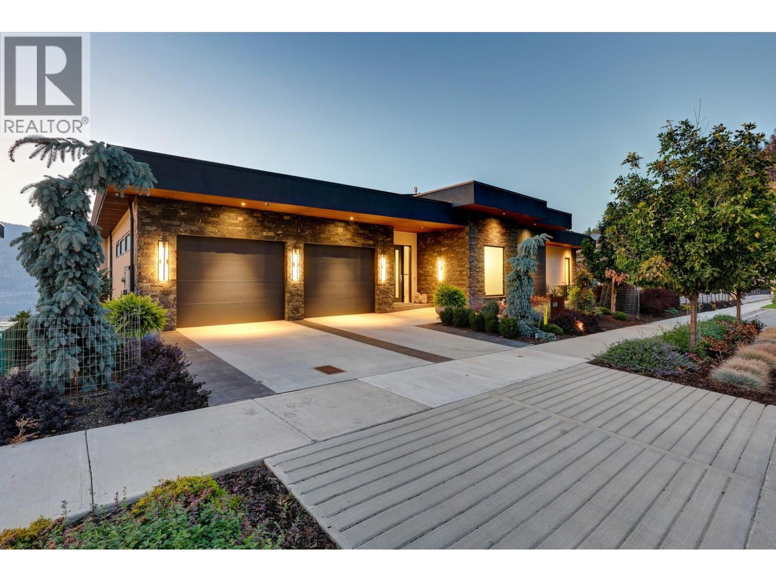  604 Clifton Road North, Kelowna