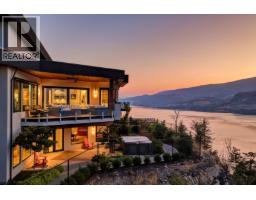  604 Clifton Road North, Kelowna