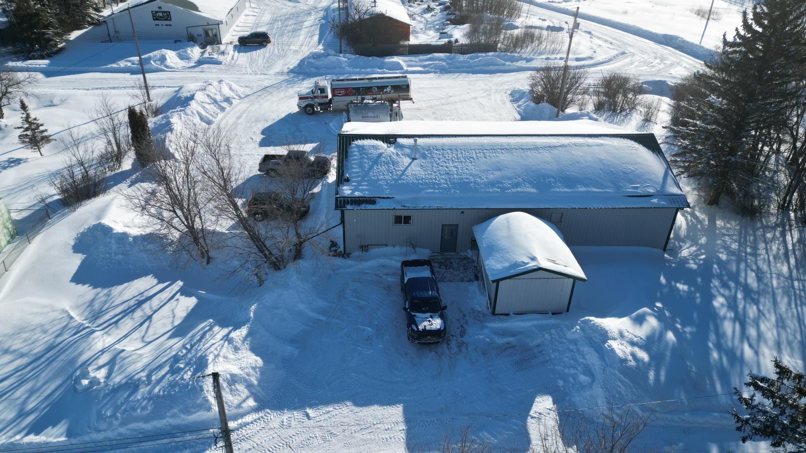 
          30 Centre Avenue
            <br/>
            <span>Flatbush</span>
            , 
            <span>AB</span>
             <span>T0G0Z0</span>
        