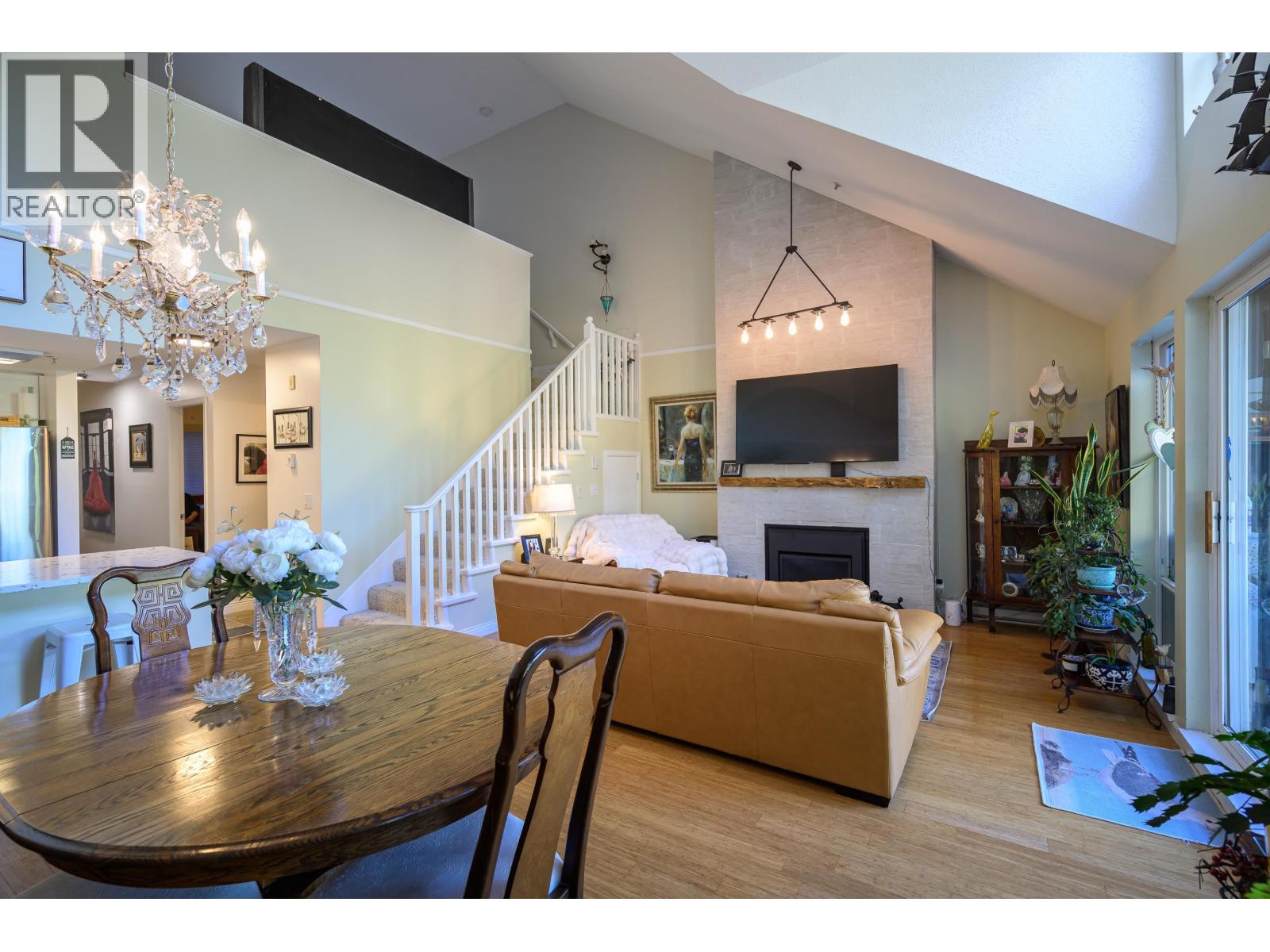 320 1120 TSATSU SHORES DRIVE, Tsawwassen