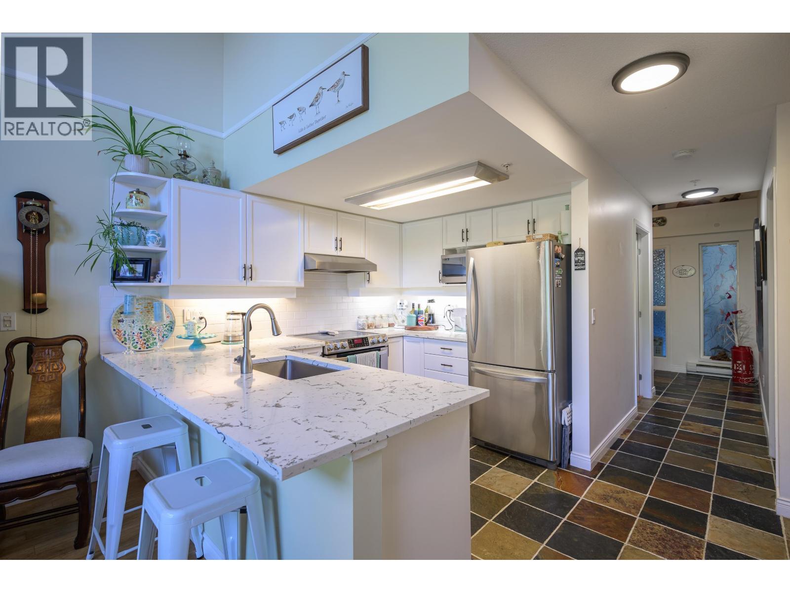 320 1120 TSATSU SHORES DRIVE, Tsawwassen