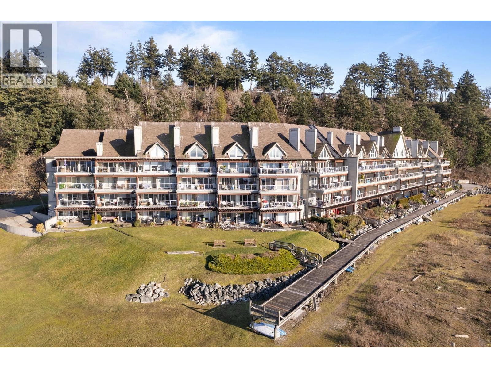 320 1120 TSATSU SHORES DRIVE, Tsawwassen