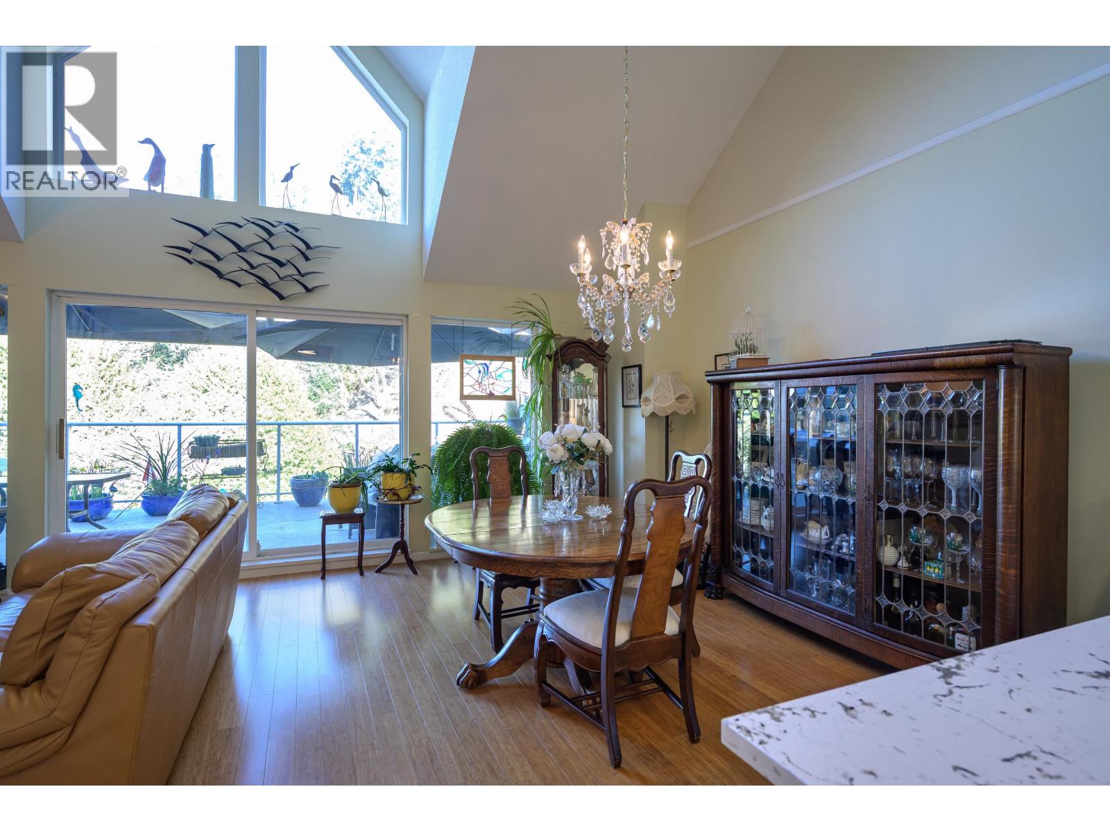 320 1120 TSATSU SHORES DRIVE, Tsawwassen