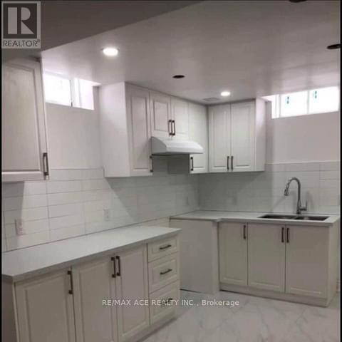 27 Swans Acre Unit Bsmt photo 4