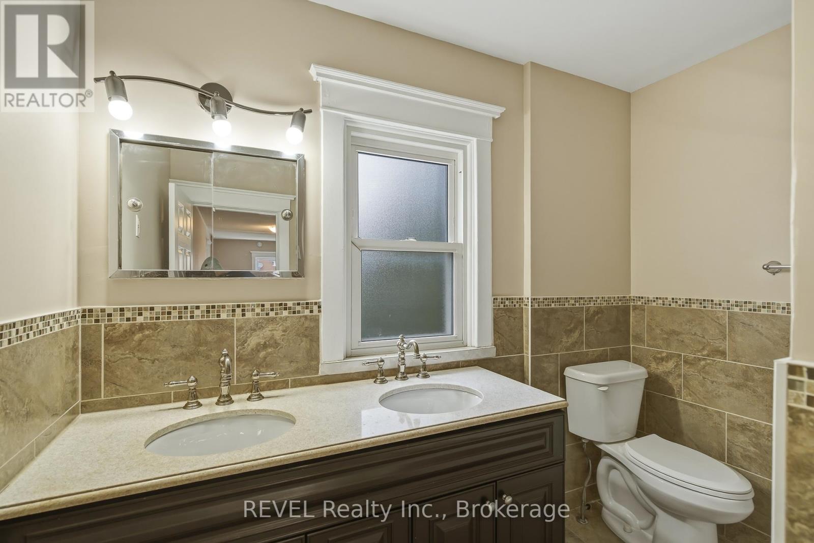 184 QUEENSTON STREET - 16
