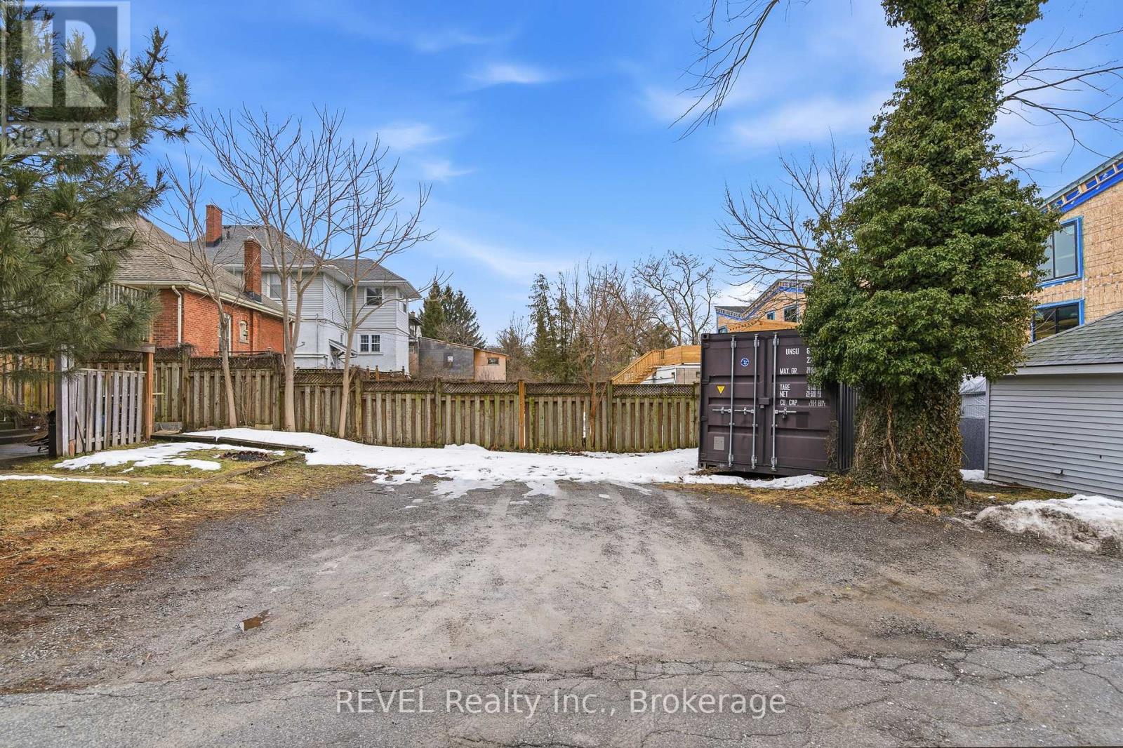 184 QUEENSTON STREET - 26