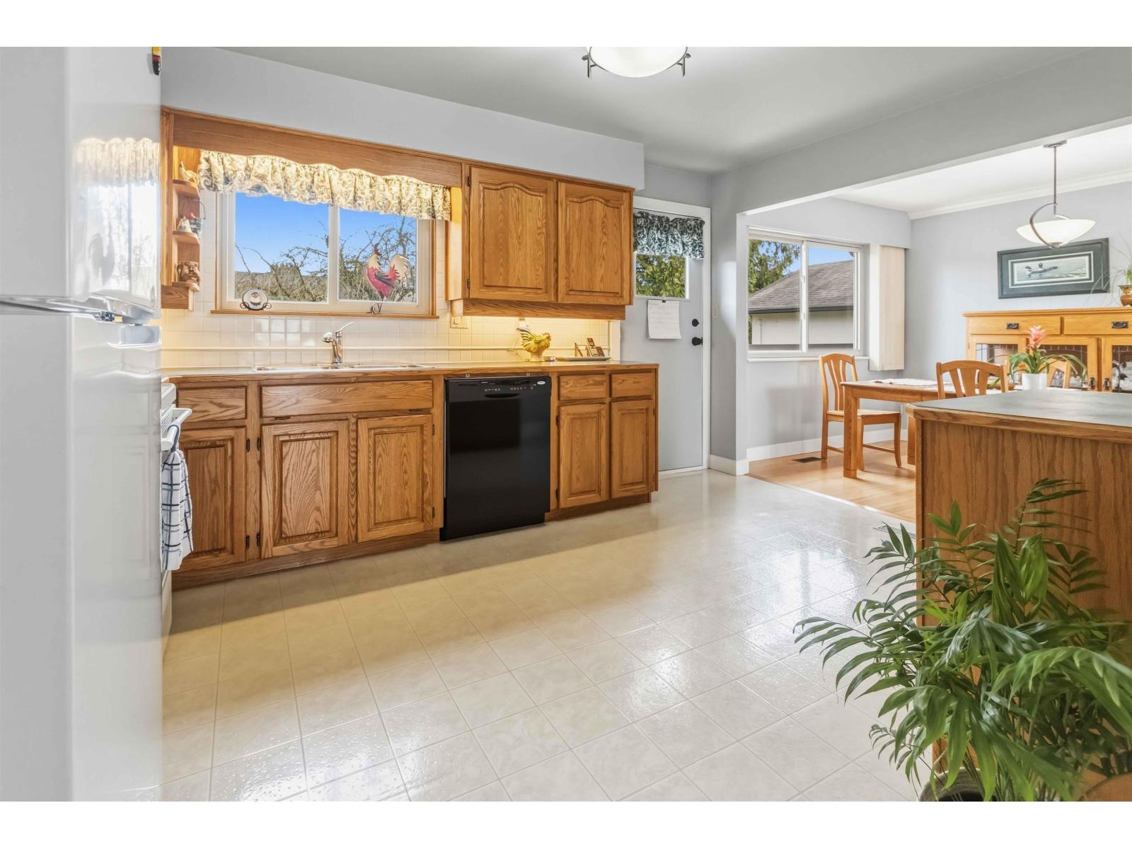 11078 83A Avenue, Delta