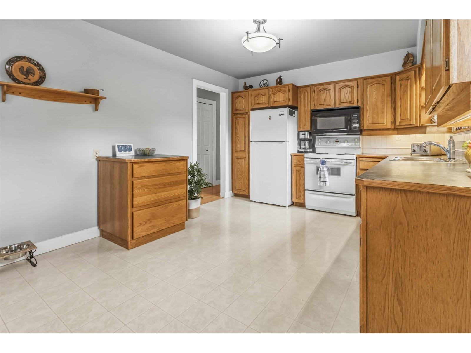 11078 83A Avenue, Delta