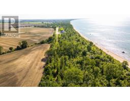 7027 Blue Coast Heights, Plymptonwyoming, ON N0N1E0 Photo 44