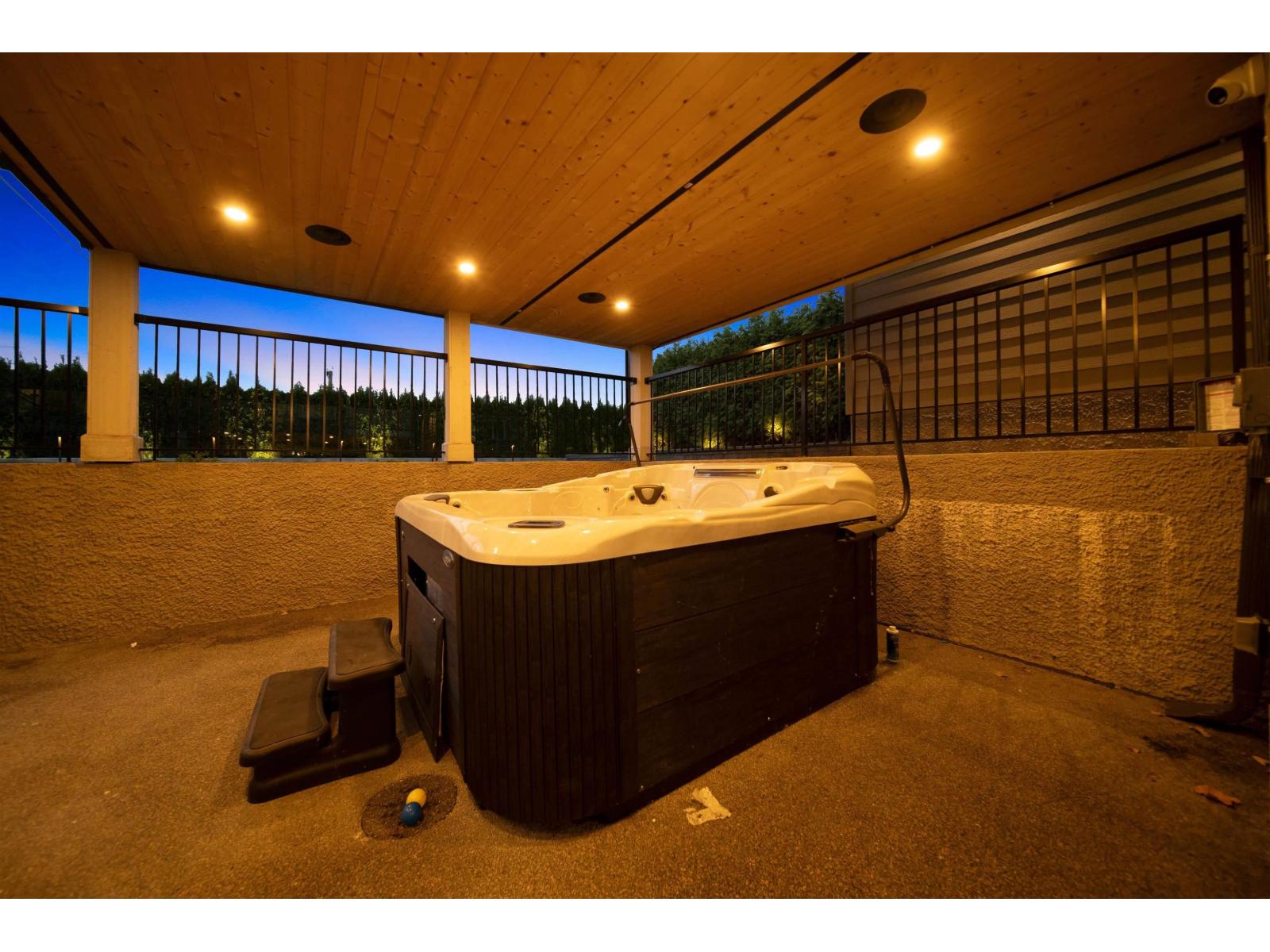 15957 39A AVENUE, Surrey