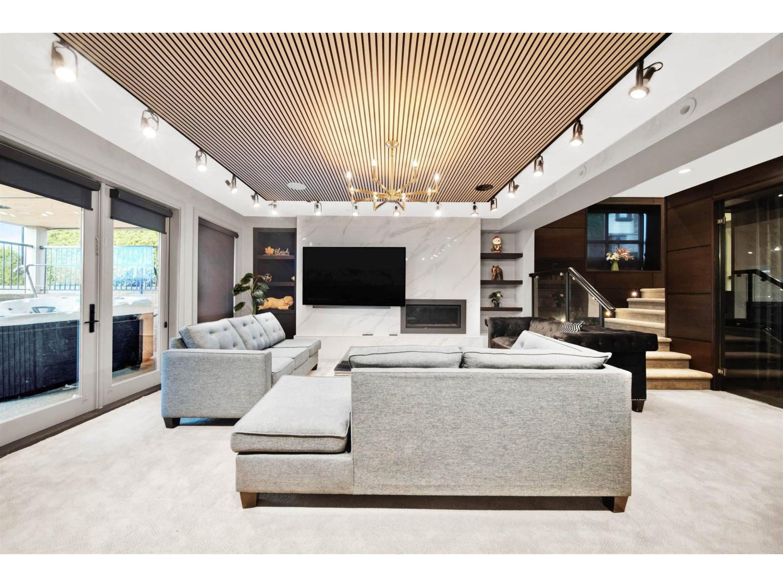 15957 39A AVENUE, Surrey