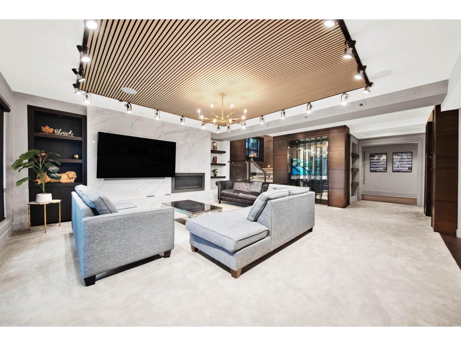 15957 39A AVENUE, Surrey