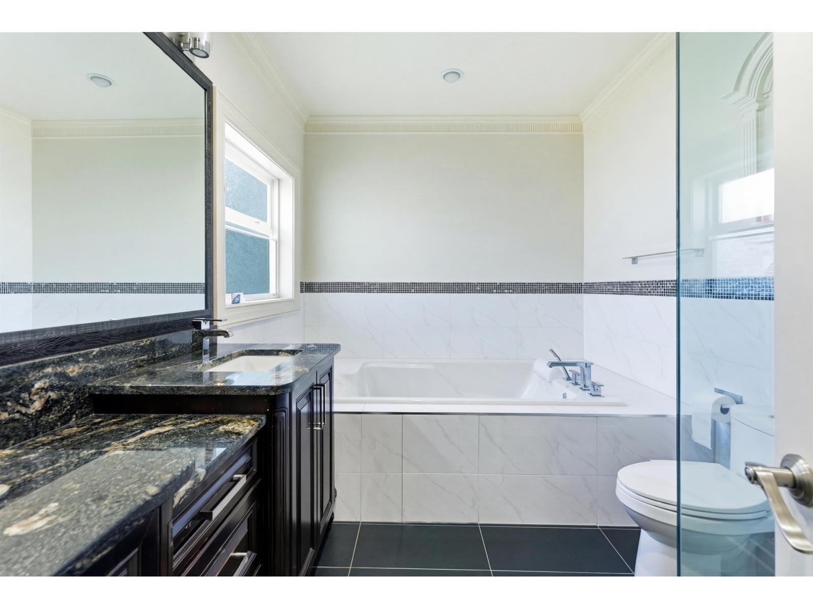 21098 85 AVENUE, Langley