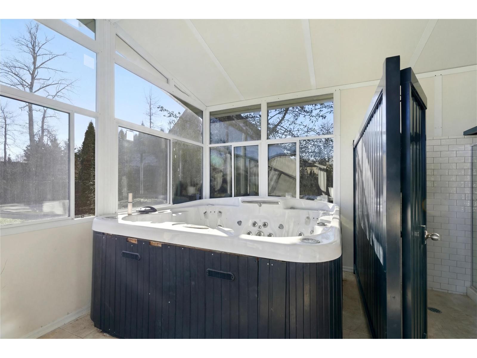 21098 85 AVENUE, Langley