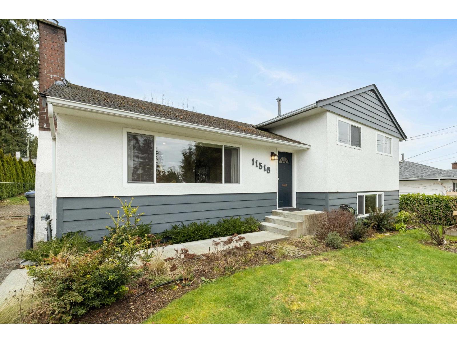 11516 97 AVENUE - Photo 3 of 40, Surrey, British Columbia