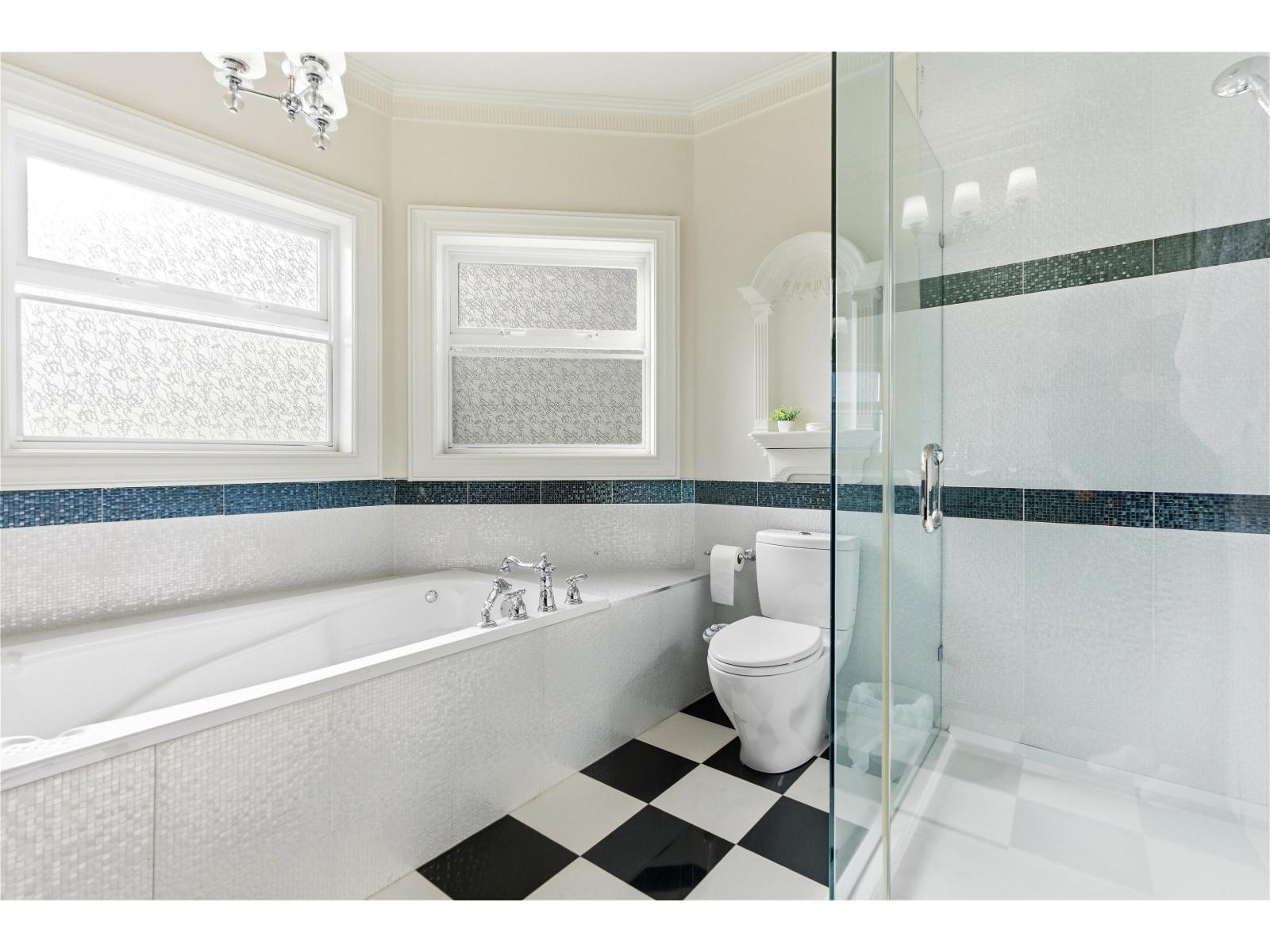 21098 85 AVENUE, Langley