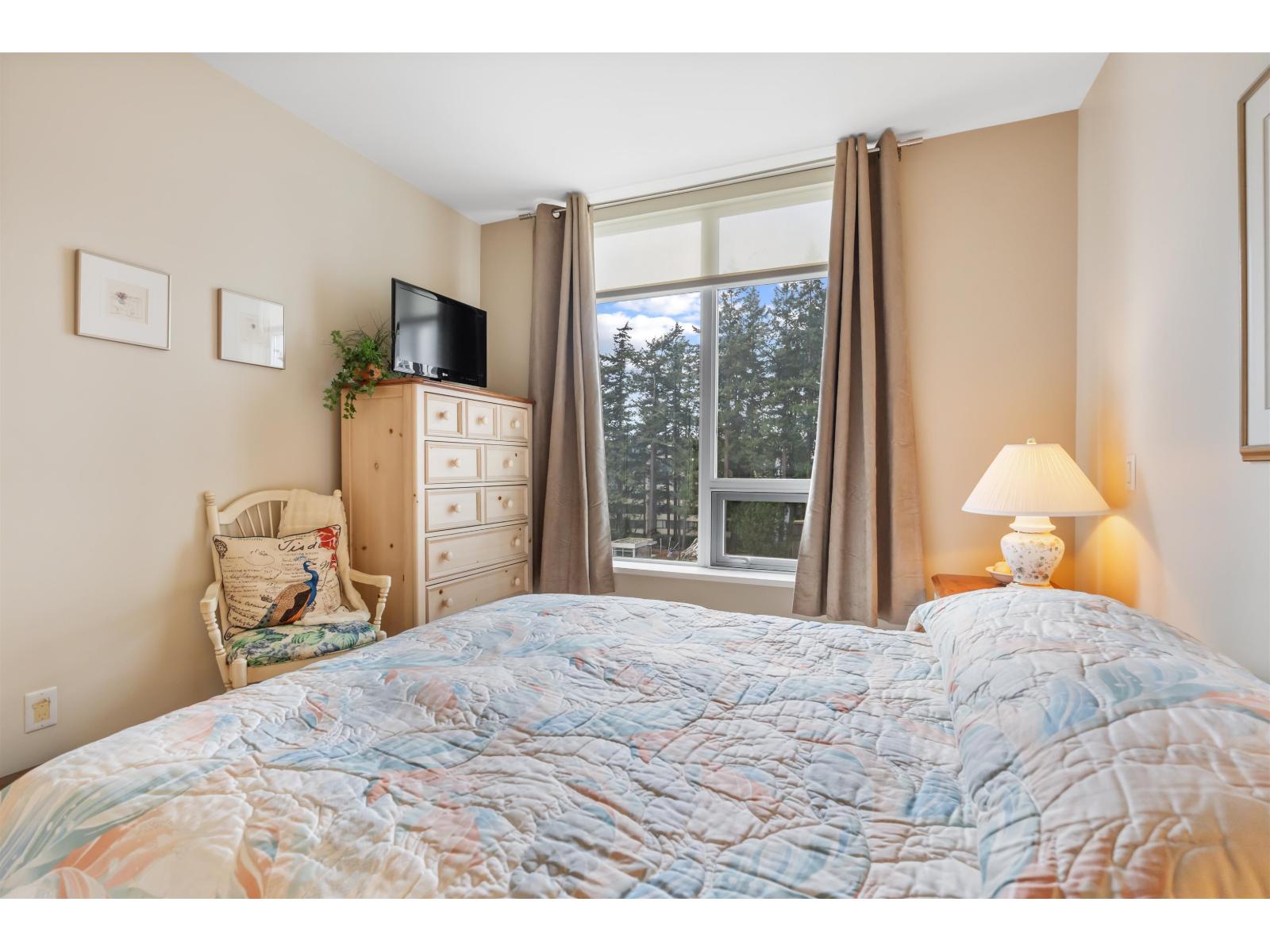 303 1473 JOHNSTON ROAD, White Rock