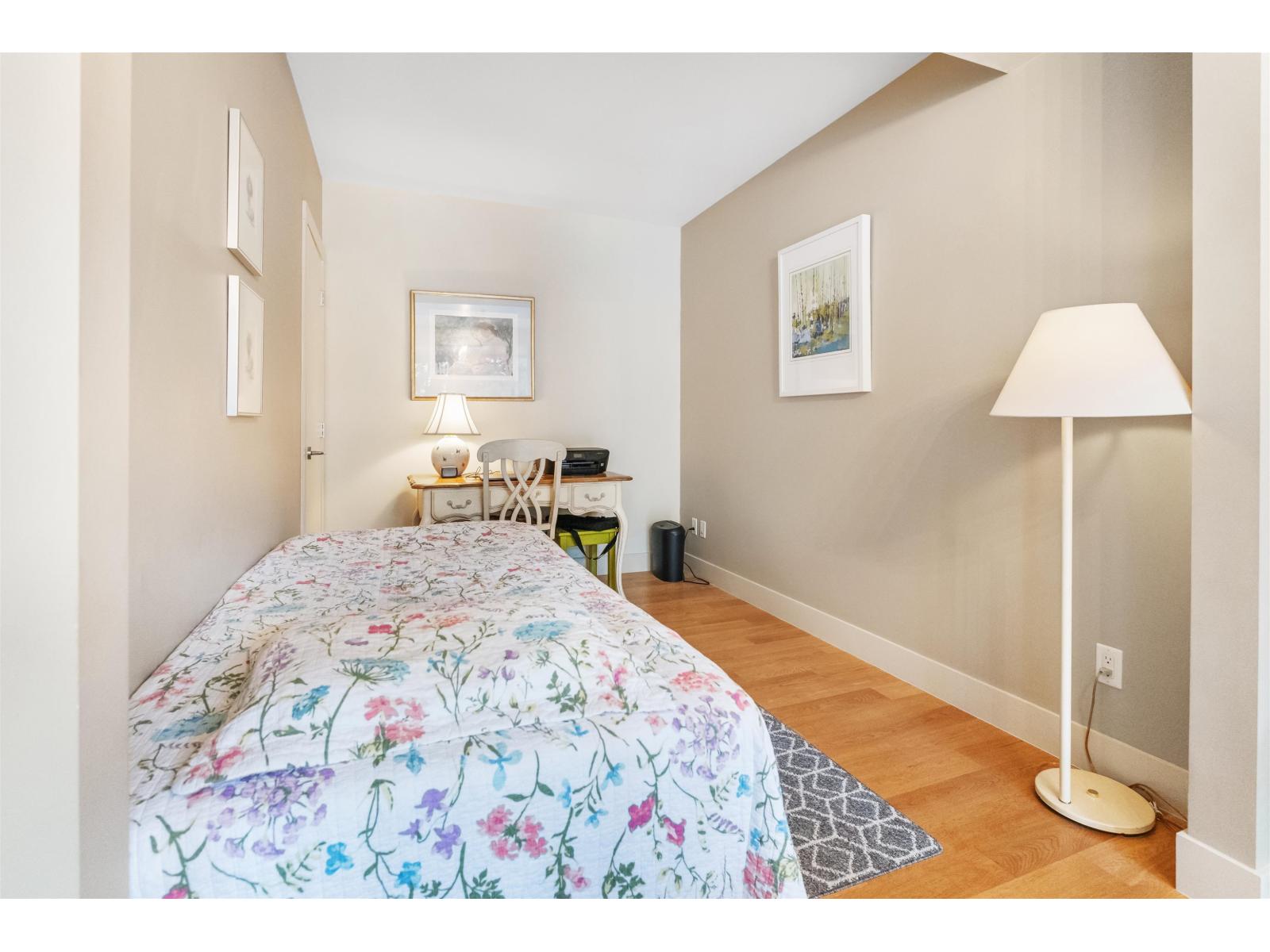 303 1473 JOHNSTON ROAD, White Rock