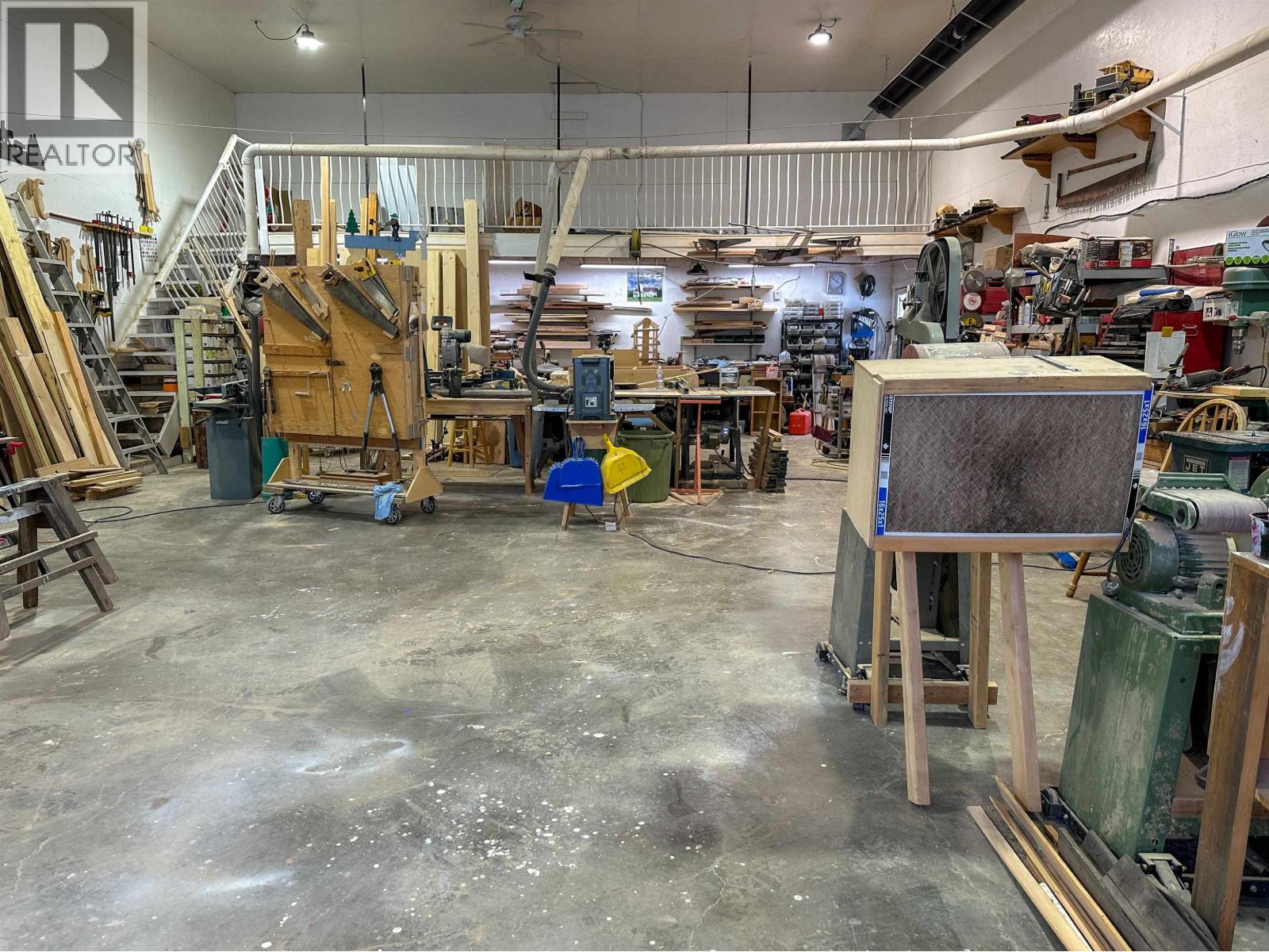 3525 NORTHSIDE ROAD, Vanderhoof