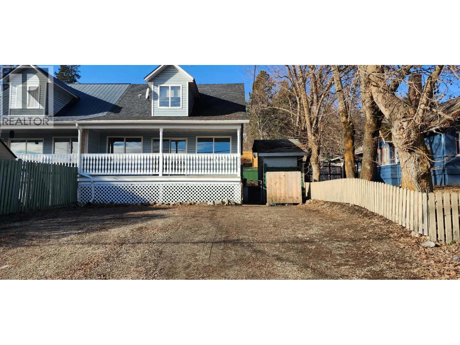 2110 Park Avenue, Lumby