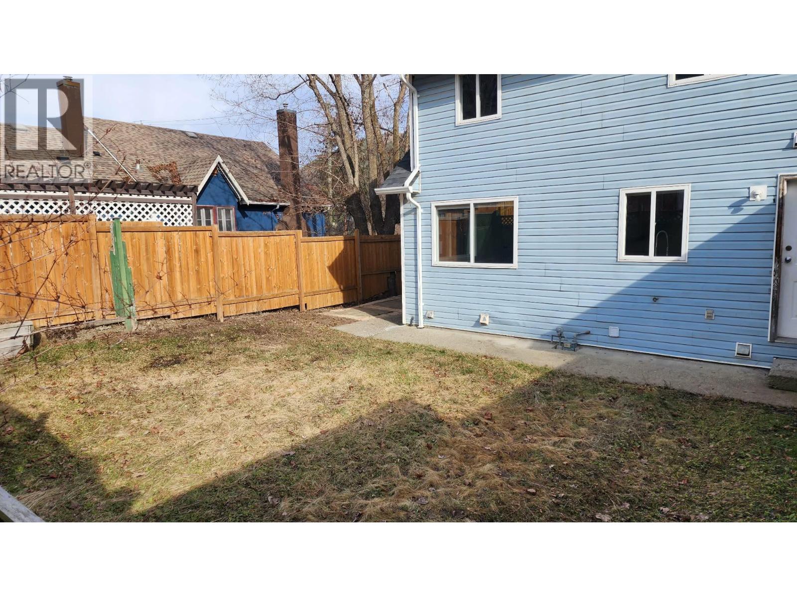 2110 Park Avenue, Lumby