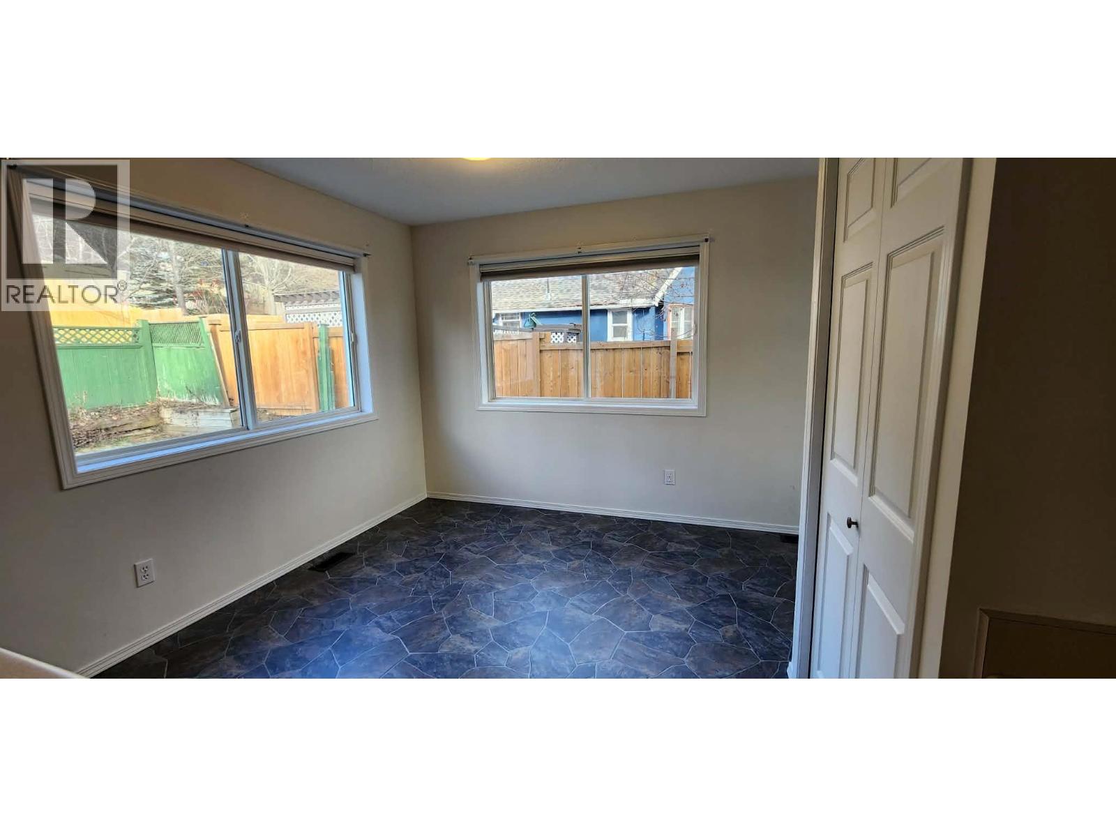 2110 Park Avenue, Lumby