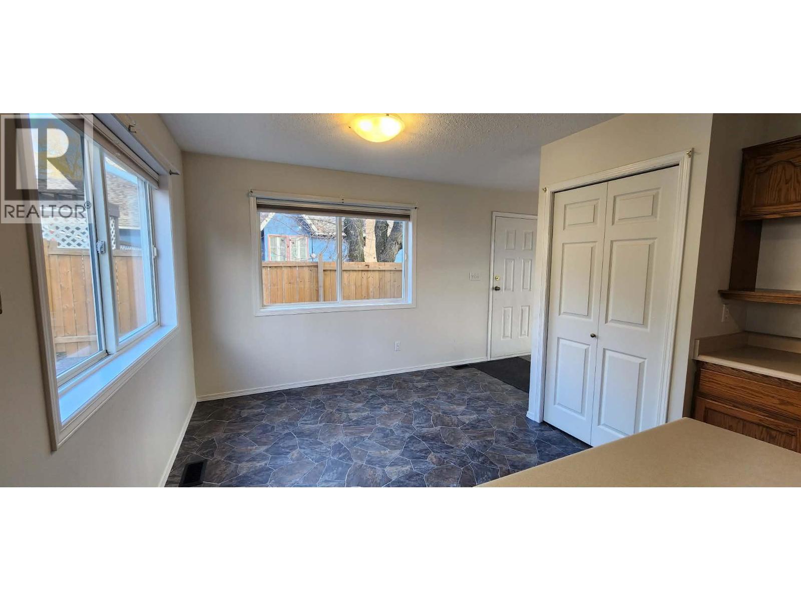 2110 Park Avenue, Lumby