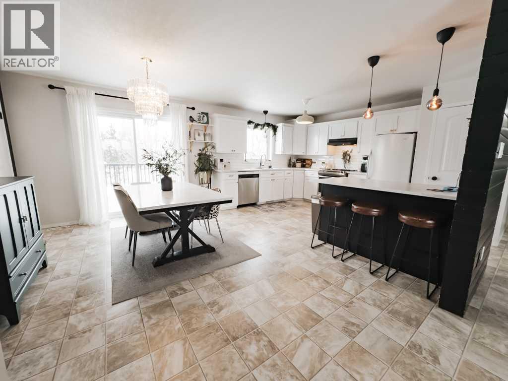 9606 107 - Photo 5 of 32, La Crete, Alberta