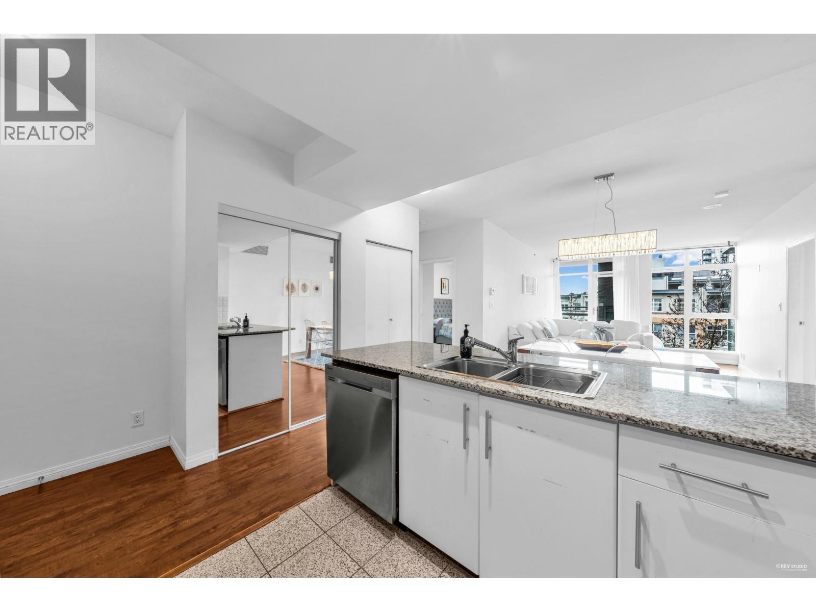 409 100 E ESPLANADE STREET, North Vancouver