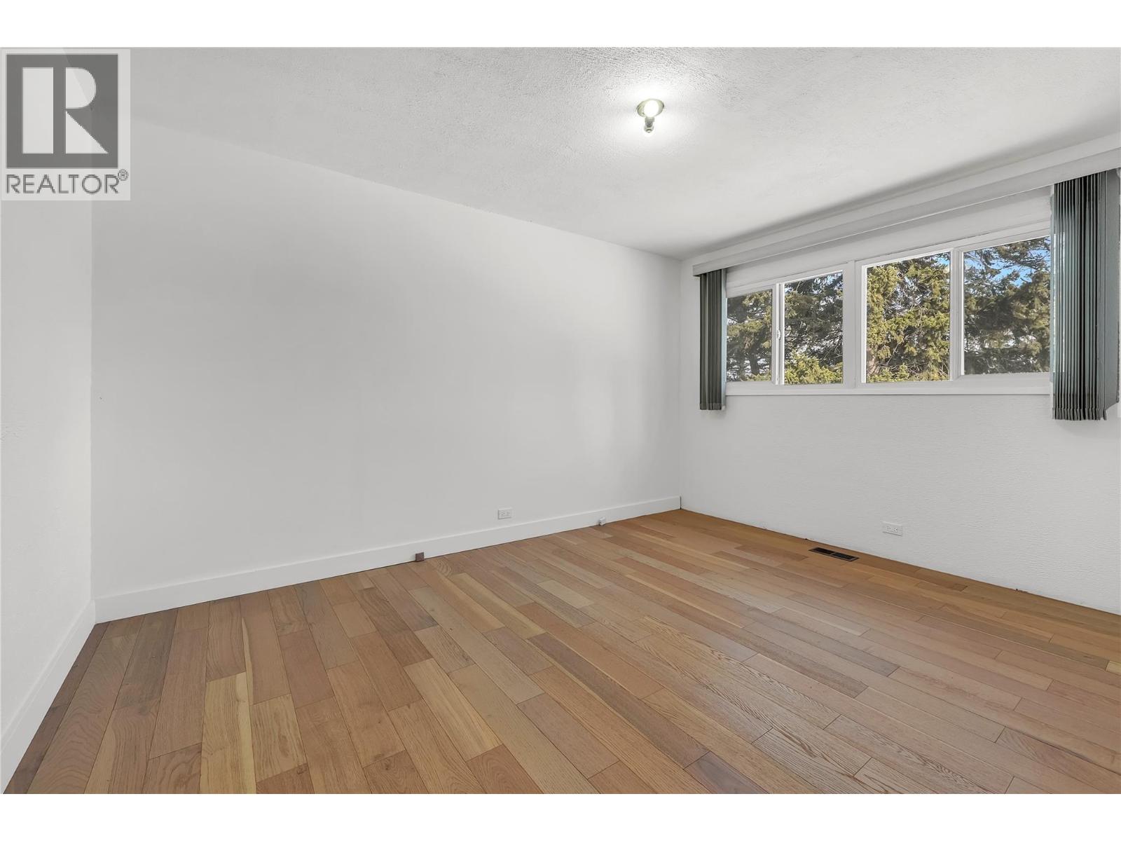 379 MAYNE Avenue - 6
