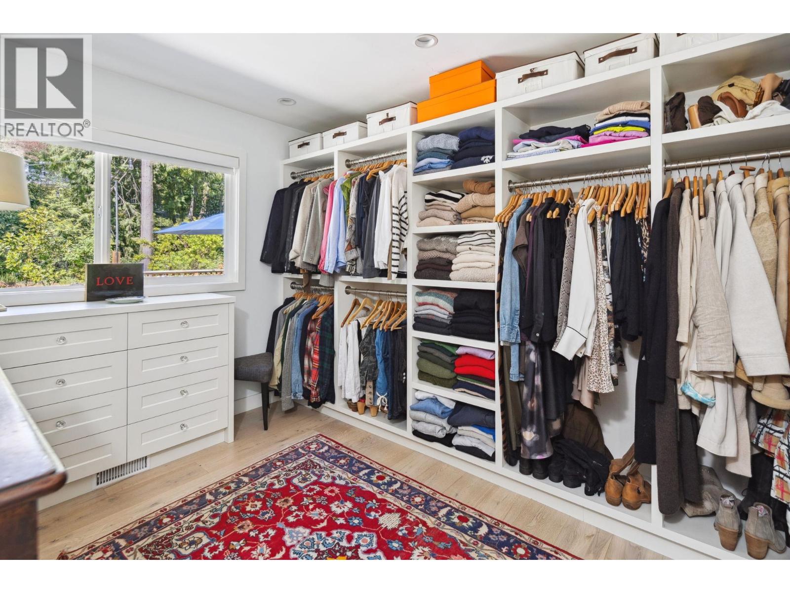 4445 STONE COURT, West Vancouver