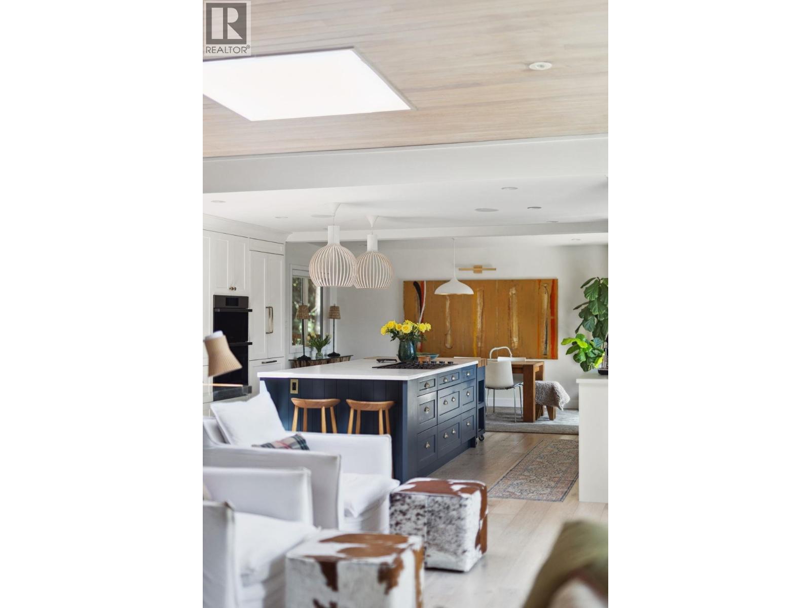 4445 STONE COURT, West Vancouver