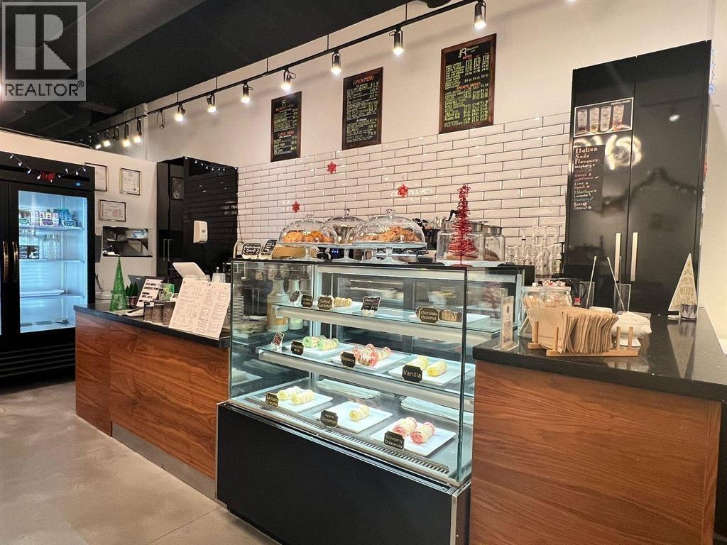 Retail for Rent in Vancouver – 1467 WEST PENDER STREET, Vancouver - Image 2
