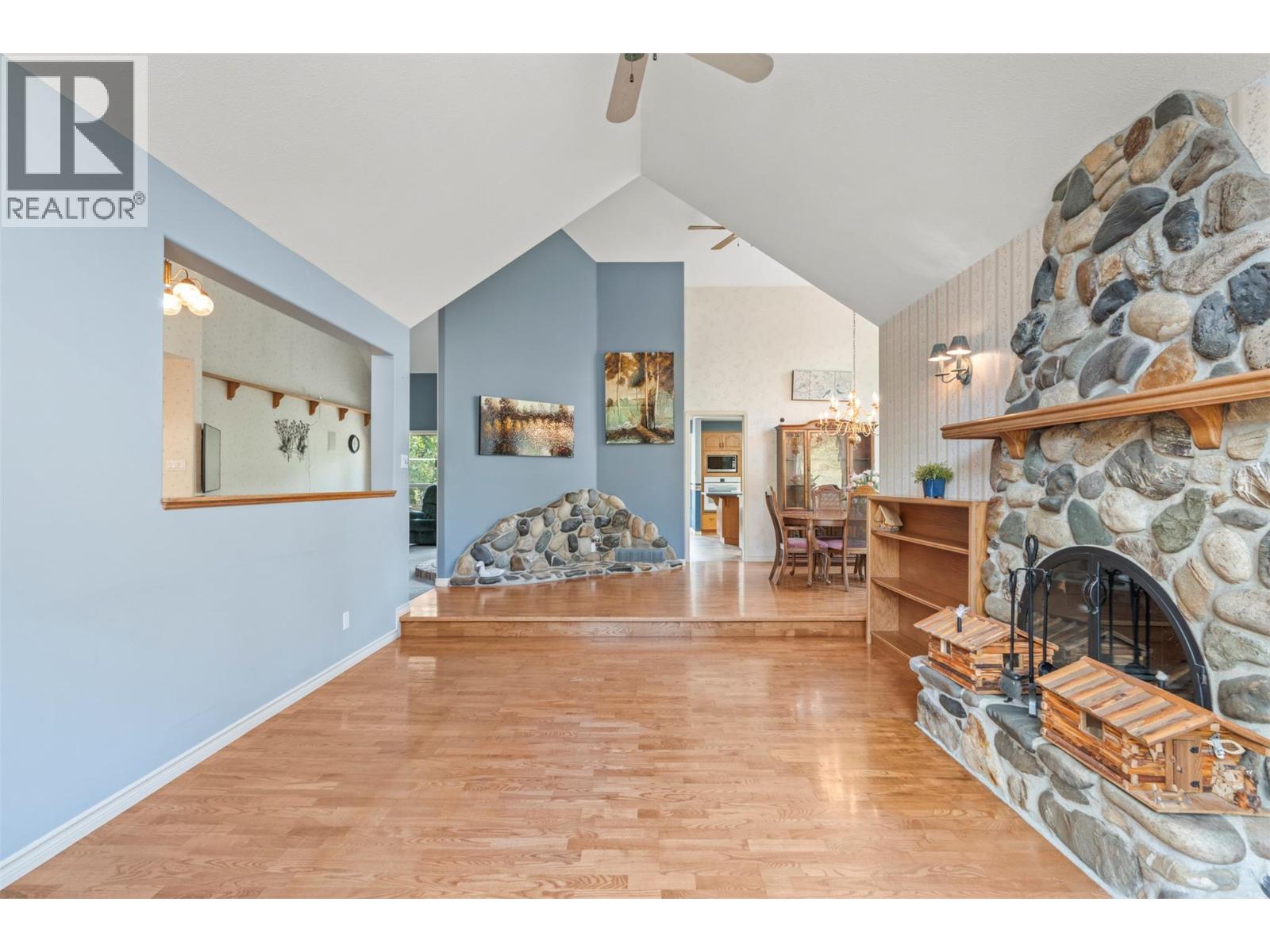 995 Shuswap River Drive, Lumby